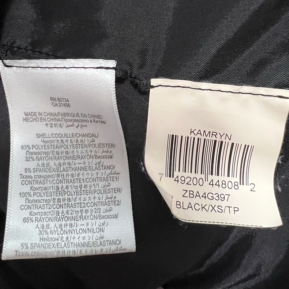 BCBGMAXAZRIA Kamryn Slim Classic Blazer (XS) - Picture 7 of 7